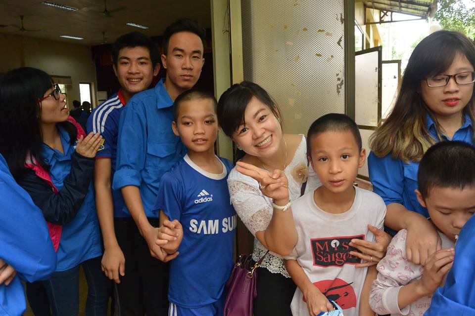 Thăm trung tâm phục hồi chức năng Việt-Hàn ngày 07/11/2015